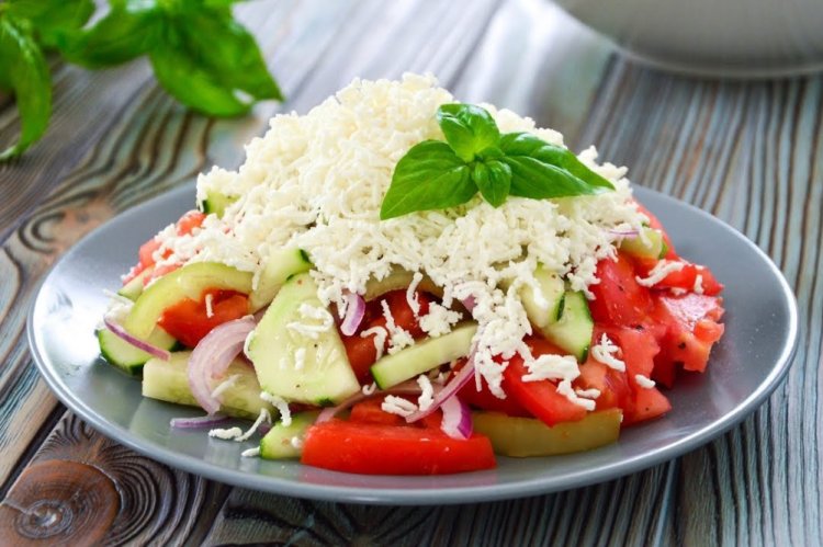 Шопский салат: 10 способов приготовления и лучших рецептов