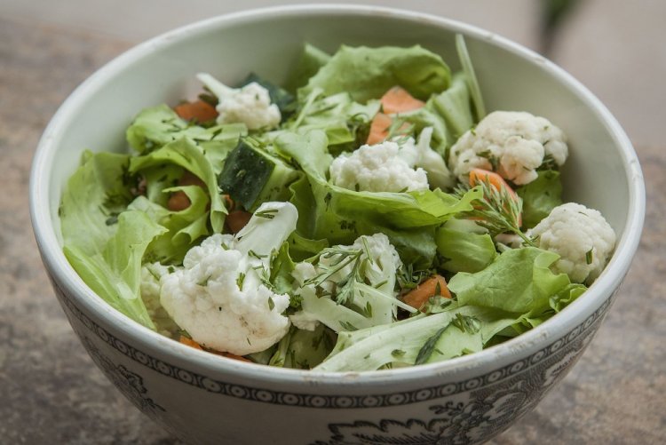 20 зеленых салатов, которые разнообразят твой рацион